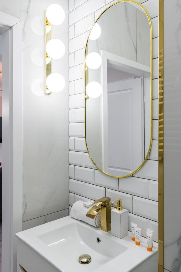 Modern Studio Apartments Poznan City Center By Noclegi Renters Ngoại thất bức ảnh