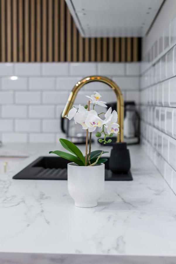 Modern Studio Apartments Poznan City Center By Noclegi Renters Ngoại thất bức ảnh