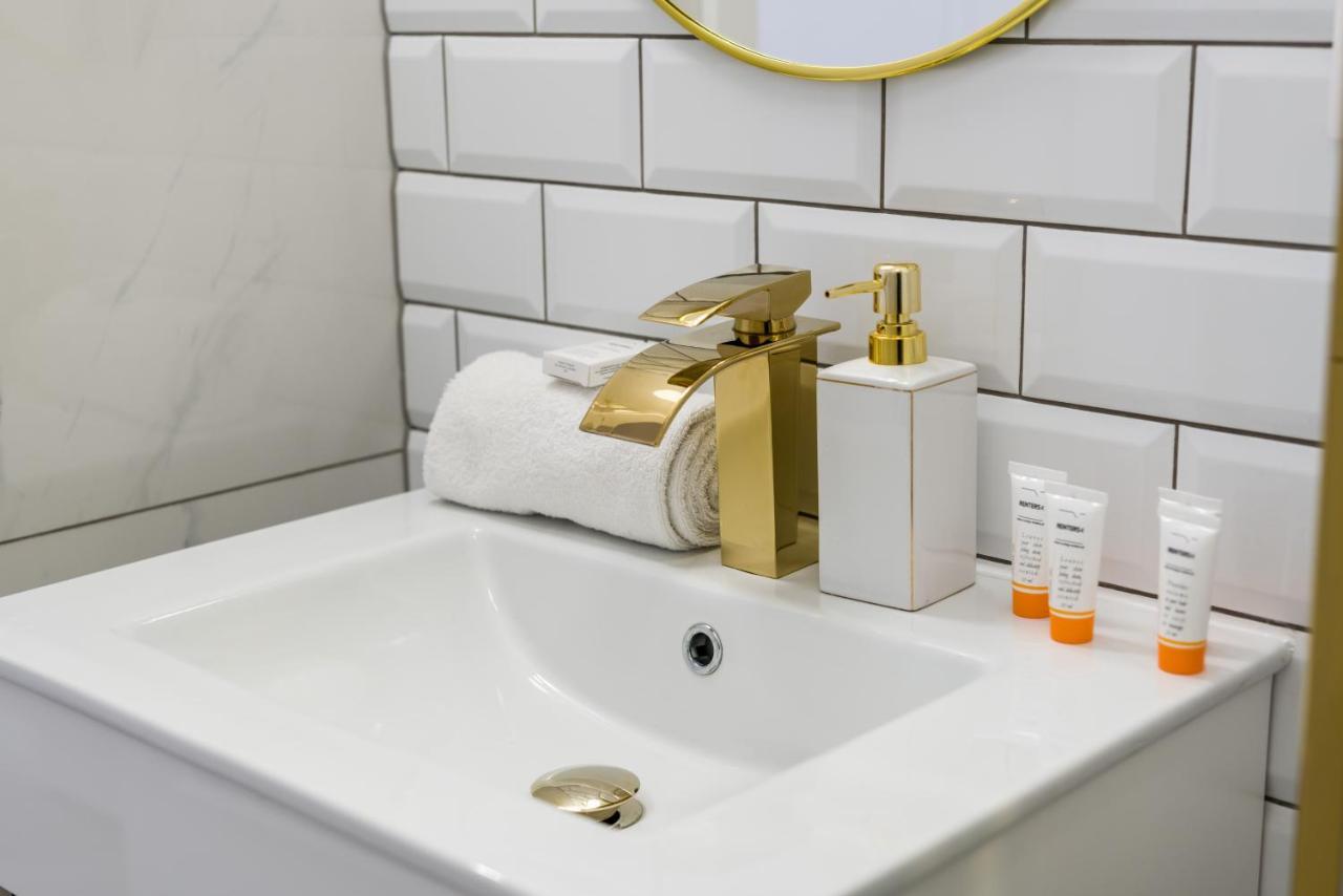 Modern Studio Apartments Poznan City Center By Noclegi Renters Ngoại thất bức ảnh